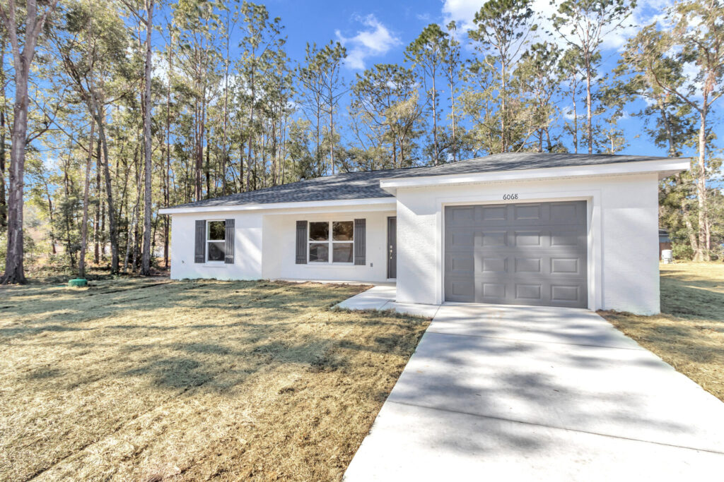 1280 Model - outside of home close to the